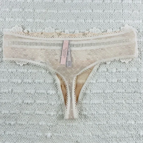 36D/M Victoria’s Secret Dream Angels Bra & Thong Set - Picture 9 of 11